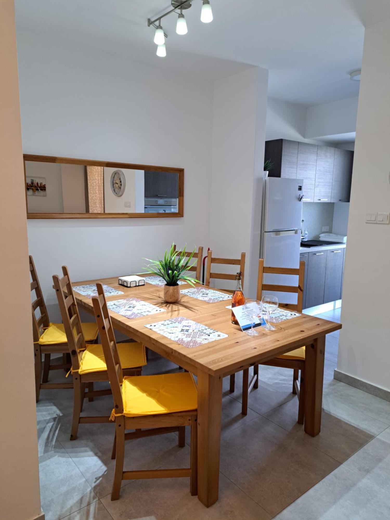 Albert'S Apartment St Lazarus 402 B - First Floor Larnaca Esterno foto