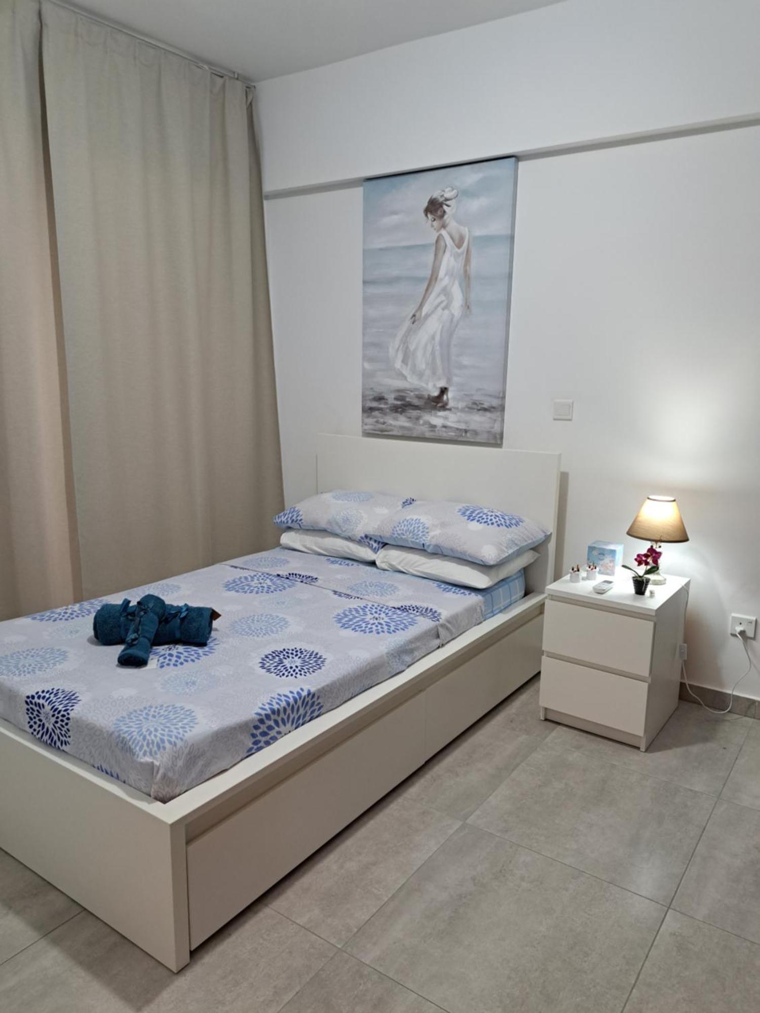 Albert'S Apartment St Lazarus 402 B - First Floor Larnaca Esterno foto
