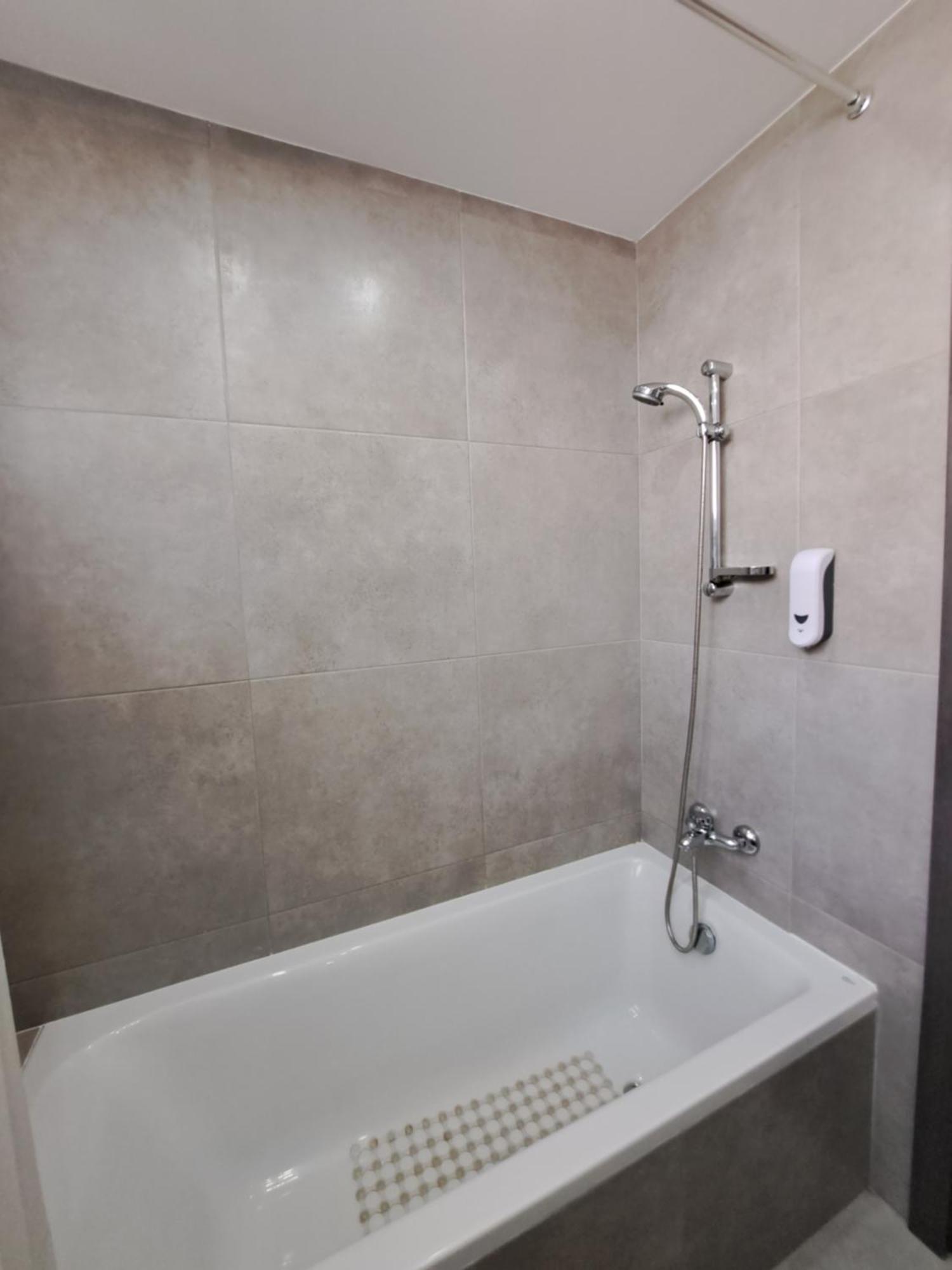 Albert'S Apartment St Lazarus 402 B - First Floor Larnaca Esterno foto